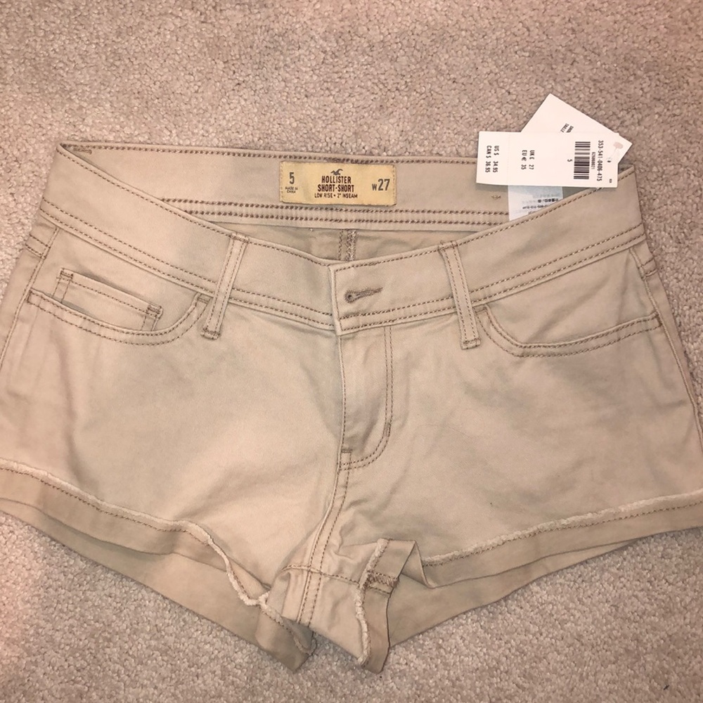 BRAND NEW HOLLISTER SHORTS
